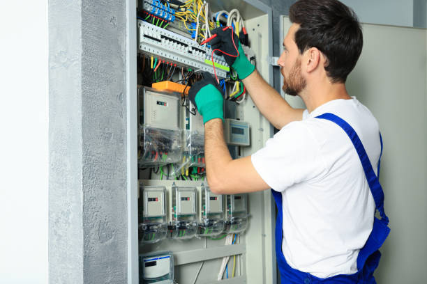 Best Electrical Contractors for Businesses  in Tecumseh, MI